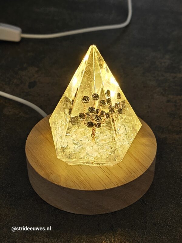 Vijfhoekige piramide met hematiet boompje - Afbeelding 3